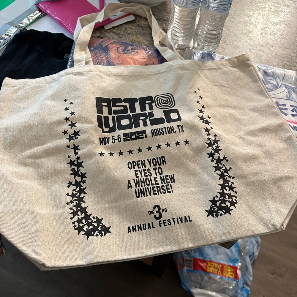 Astroworld Travis Scott tote bag
